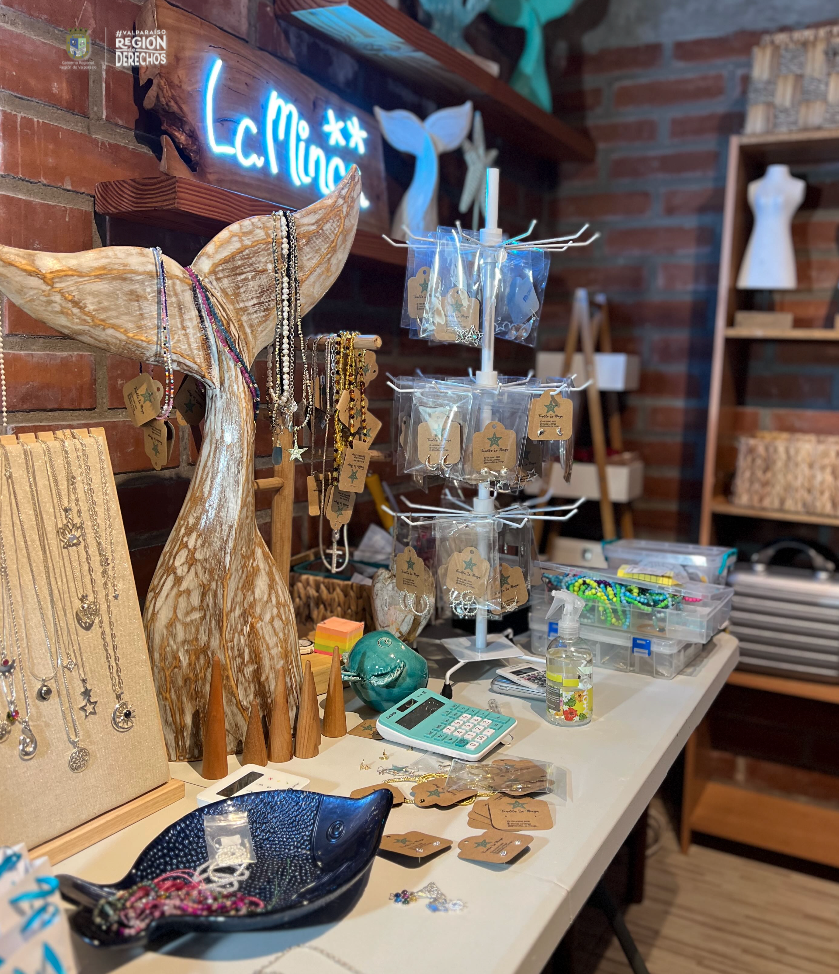 El Encanto de la Artesanía Local y la Belleza de las Joyas Únicas en Papudo.